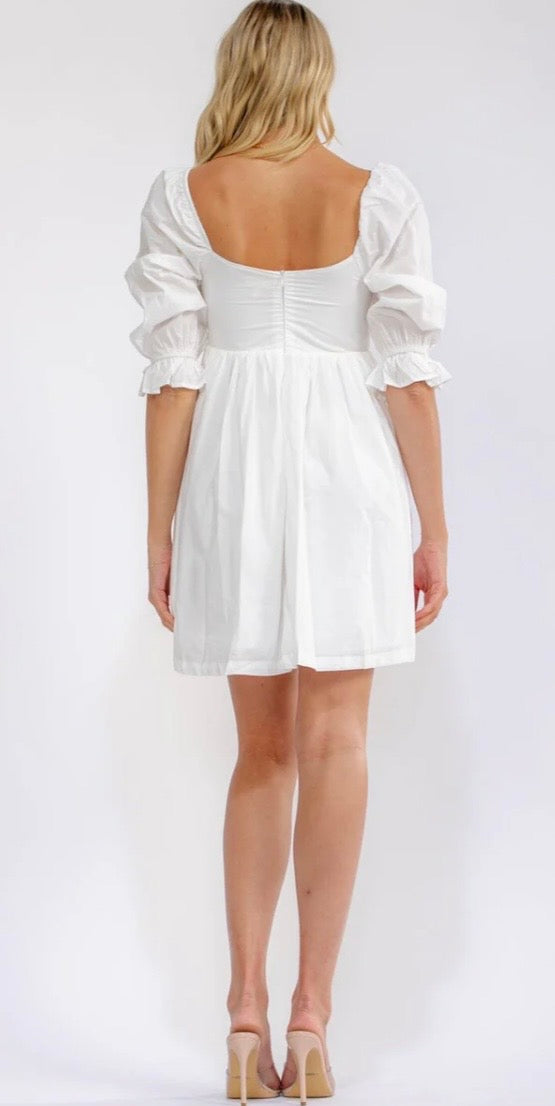 WOMEN'S 3/4 SLEEVES SQUARE NECK FRONT
POCKETS TUNIC
DETAILED MINI DRESS