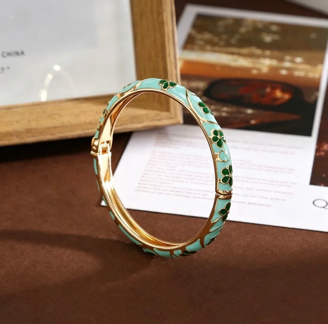 Vintage Style Metal Bangle With Electroplated Enamel Finish In Classic Colour