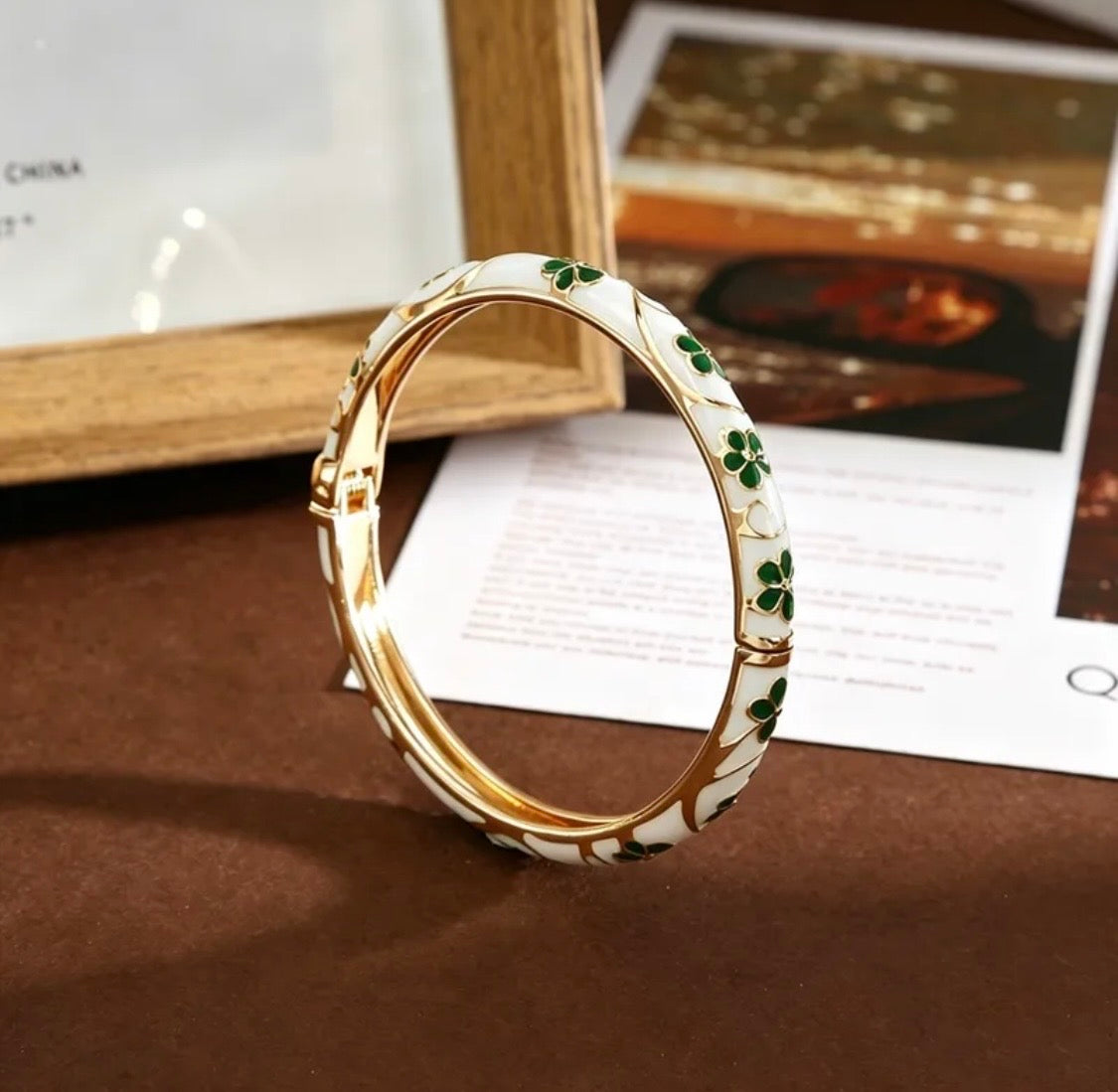 Vintage Style Metal Bangle With Electroplated Enamel Finish In Classic Colour