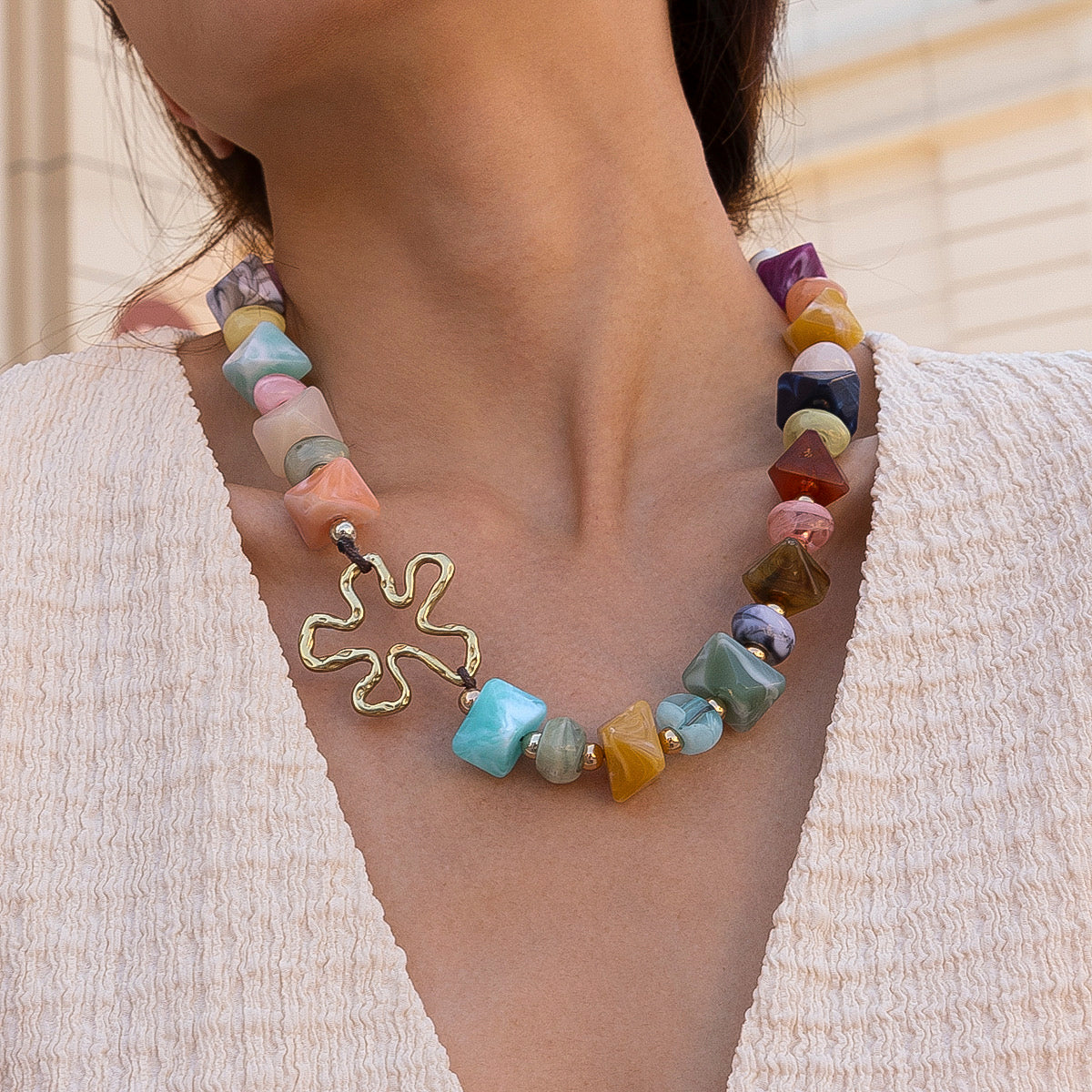 Multi color necklace