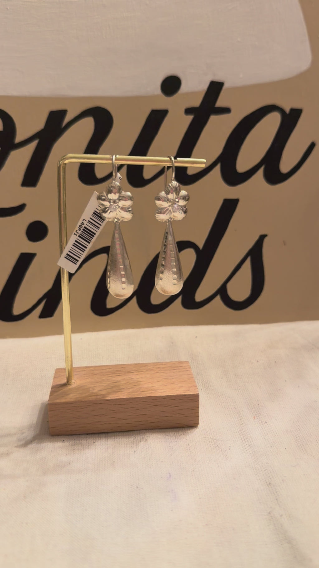 Flor Jerezana Tear Earrings